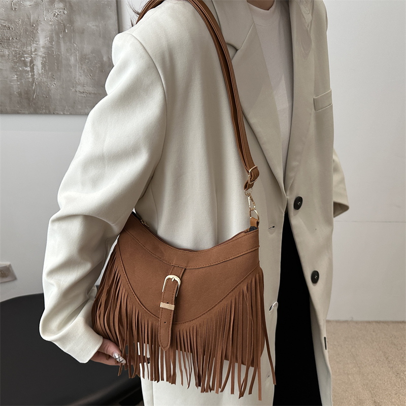 Meilade Bag for Women 2026 New Tassel Bag Niche Retro Saddle Bag Fashionable Shoulder Bag Casual Crossbody Bag Meilade Bag for Women 2026 New Tassel Bag Niche Retro Saddle Bag Fashionable Shoulder Bag Casual Crossbody Bag