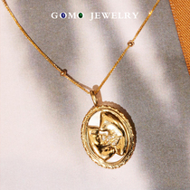 Guomao jewelry 18K gold kiss face pendant White fritillary double-sided wearable necklace Clavicle chain female design