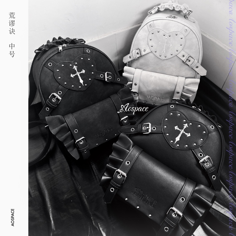 Hypoxia in Outer Space [Absurd Tips] Original Embroidered Heart Cross Pleated Versatile Medium-Sized Backpack