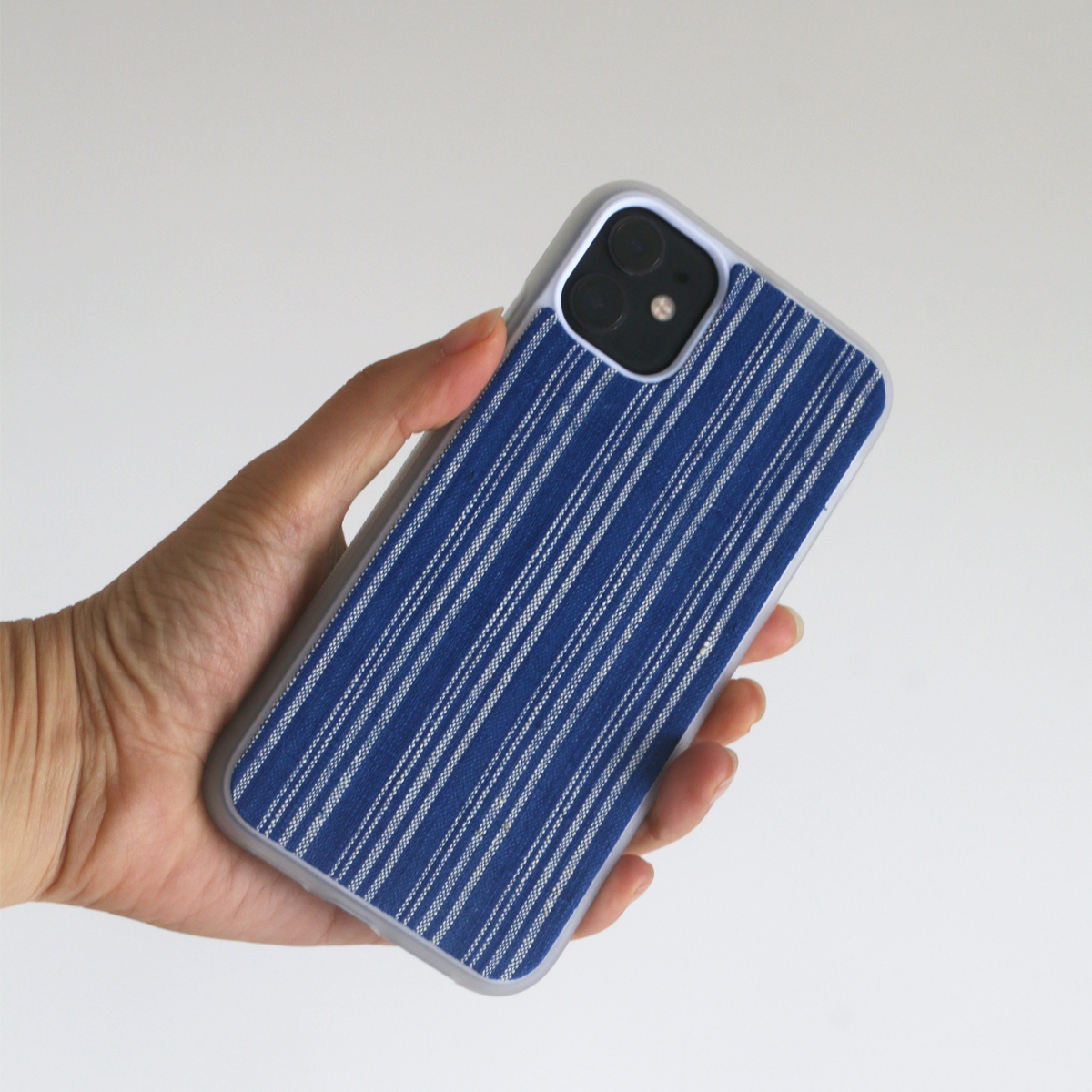 Like mountain fabric creative mobile phone protective case suitable for iphone13 protective case tpu niche mobile phone protective case semi-transparent non-slip