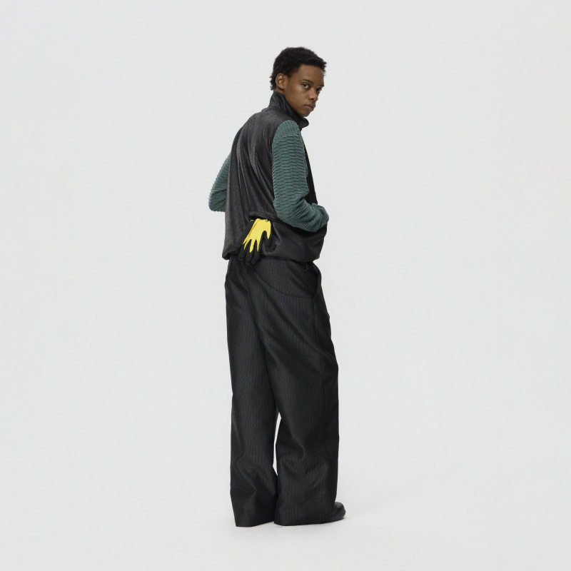 Heit Form Half-Buttoned Drawstring Adjustable Deconstructed Vest Heit Form Half-Buttoned Drawstring Adjustable Deconstructed Vest