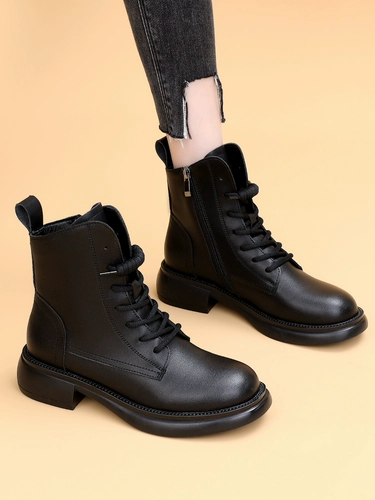 Martens, модные универсальные короткие сапоги, ботинки в английском стиле, из натуральной кожи, 2024 года, тренд сезона, в британском стиле