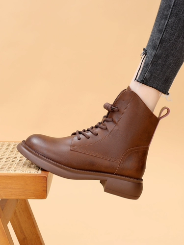 Martens, модные универсальные короткие сапоги, ботинки в английском стиле, из натуральной кожи, 2024 года, тренд сезона, в британском стиле