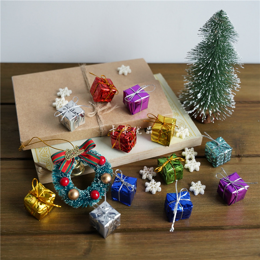 Snowflake Slice Christmas Emulation Gift Snowflake Gift Box Packaging Decoration Blind Box Atmosphere Rendering Pendulum Pieces