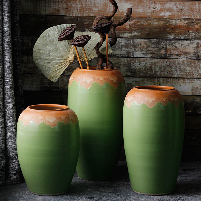 Contracted and I European ceramics of large vases, flower arrangement sitting room adornment is placed American porch garden courtyard