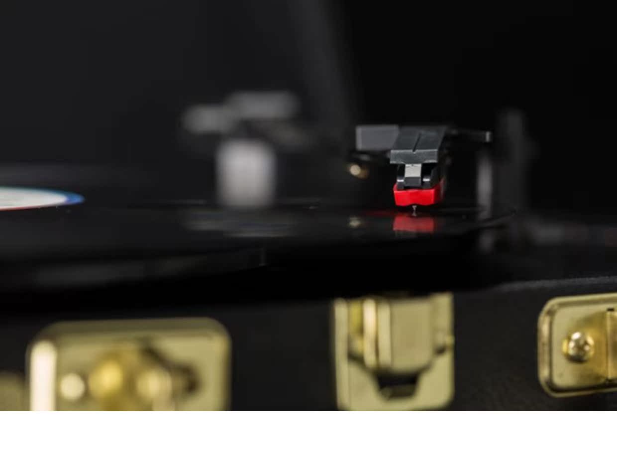 đầu đĩa than clearaudio concept	 Phát hiện tại Hoa Kỳ goodmans retro vinyl player player Máy ghi âm Bluetooth lp Máy ghi âm cầm tay Ouyang Nana - Máy hát đầu đĩa than pioneer pl 50