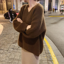 V collar sweater women 2021 new autumn and winter retro vintage Lazy Wind blouses Thickened Soft Glutinous beating bottom needled jersey