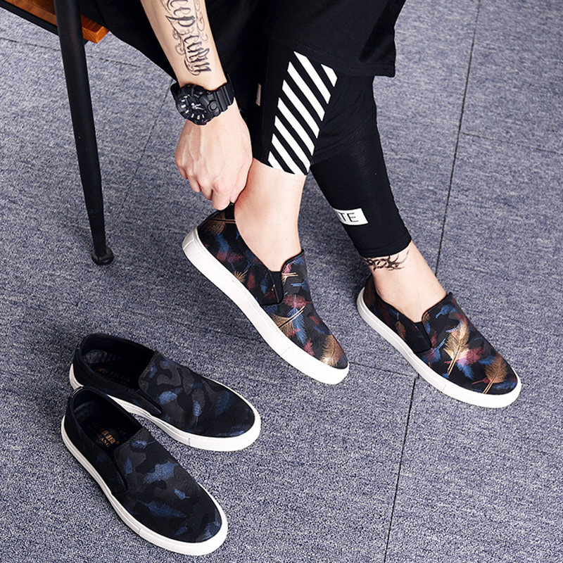 A foot pedal sloth shoes men's Korean version sails shoes printed flat shoes men's casual camouflavored bean lefu shoe tide
