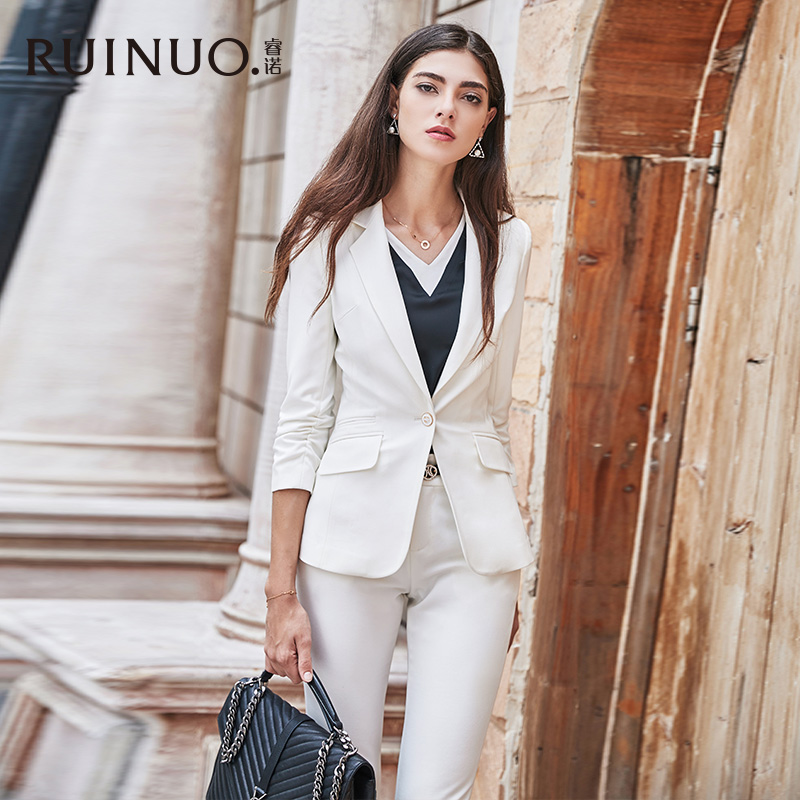 Tailleur femme - Ref 3242410 Image 3