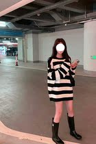 HELLO NORA2021 new autumn and winter black and white stripes loose knitting design feeling small crowd oversize tide brand