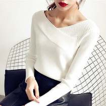 Autumn 2021 new womens white V-neck sweater with slim-fit short section autumn and winter long-sleeved knitted base shirt Western style