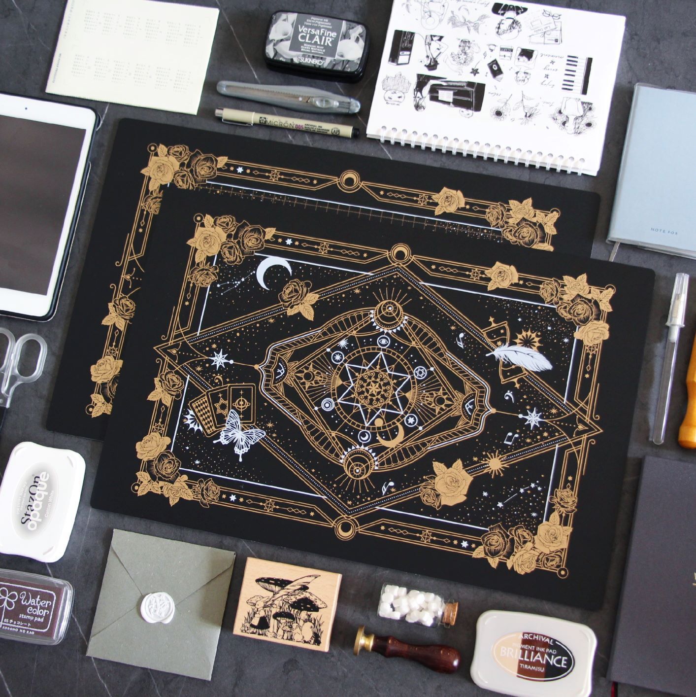 Valley Beauty Base Plate Magic Array Engraving Handbill Base Plate Black Gold Transparent Rubber Stamp High Face Value Seal Cut Paper Model