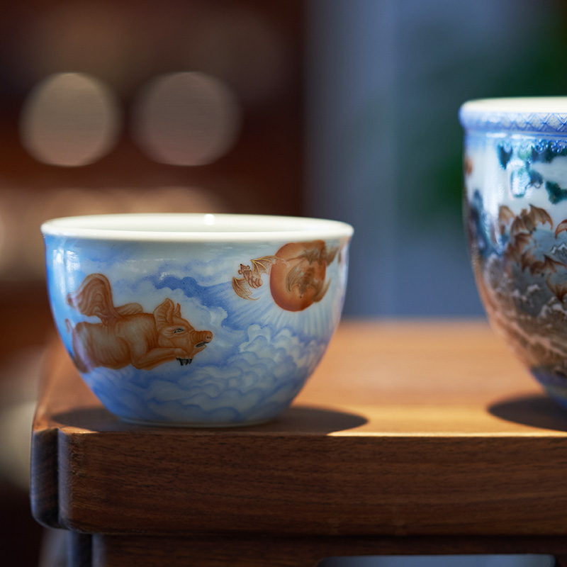 Jingdezhen ceramic famille rose flying "daily cup master cup soar execution cylinder cup zodiac pu - erh tea cup