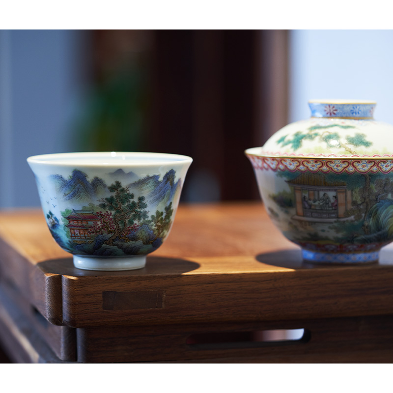 Kung fu tea cups pastel blue and white painting of flowers and green landscape master cup inside the sample tea cup jingdezhen ceramic cups single CPU