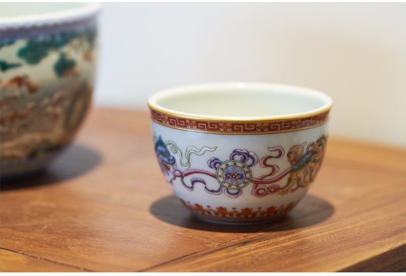 Everything is going well with colored enamel cylinder cup of jingdezhen ceramic cups hand draw the lion Pacific as pu - erh tea masters cup