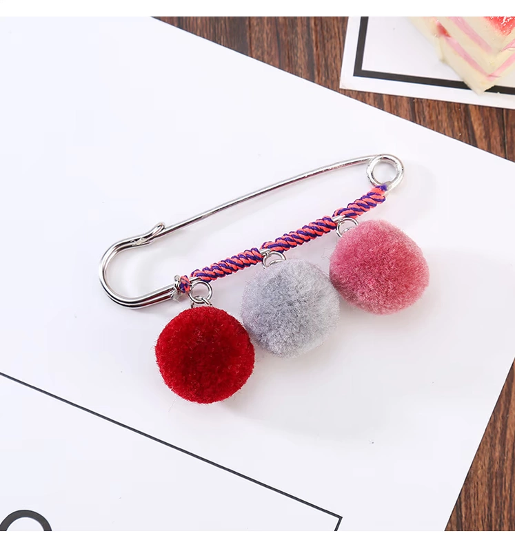 Hàn Quốc, Nhật Bản, Hàn Quốc, mùa thu và mùa đông, sang trọng mới, bóng mịn, phối màu, tương phản, màu sắc, quanh co, trâm cài, áo len, áo len