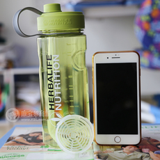 Спортивная бутылка Настоящий Кубок пространство Гербалайф