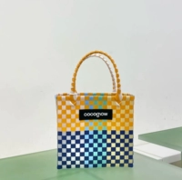 Medium co Lemon Blue Следуйте и собирайте, чтобы получить случайный кулон.