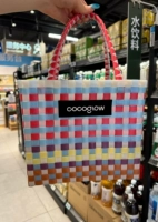 Красный гранат среднего размера. Следуйте и собирайте, чтобы получить случайный кулон.