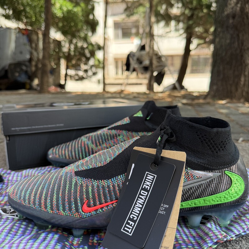 Luoshengmen Nike Phantom6 High-End Fg Football Shoes Easport Co-Branded Limited Edition Hq2330-900 Luoshengmen Nike Phantom6 High-End Fg Football Shoes Easport Co-Branded Limited Edition Hq2330-900