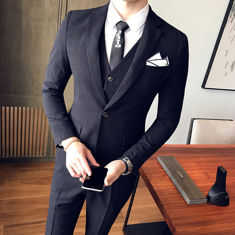 West suit three suit men's youth Korean version with a small suit bridegroom groom wedding gown Inn wind positive dress