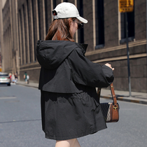 Trench coat womens long spring and autumn new Korean fashion Hong Kong style loose size small man hooded fashion coat tide