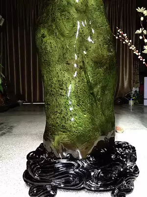 Cliff cypress log roots Natural weathered wood root carving Wood carving decoration Golden silk Nanmu full of durian flower living room gift