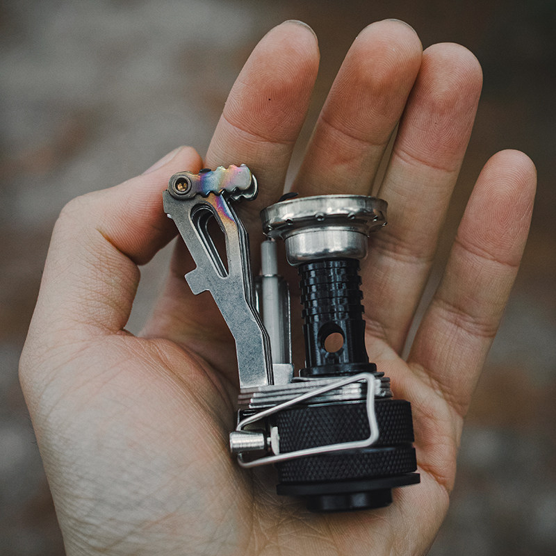 Outdoor Picnic Camping Integrated Mini furnace with electronic beating fire portable stove head cooker 