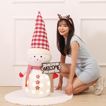 Christmas decorations big snowman doll Big Doll hotel shopping mall window Christmas tree decoration scene arrangement