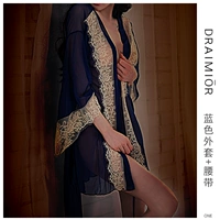 Синяя куртка, ремень