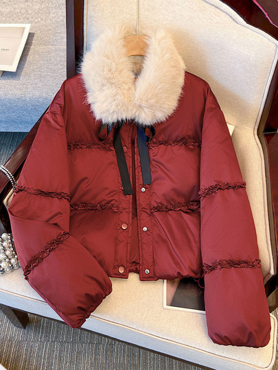 Красный короткий пуховик для женщин, новинка 2025 года, зима, супер горячий и красивый меховой воротник, теплый утолщенный белый утиный пух