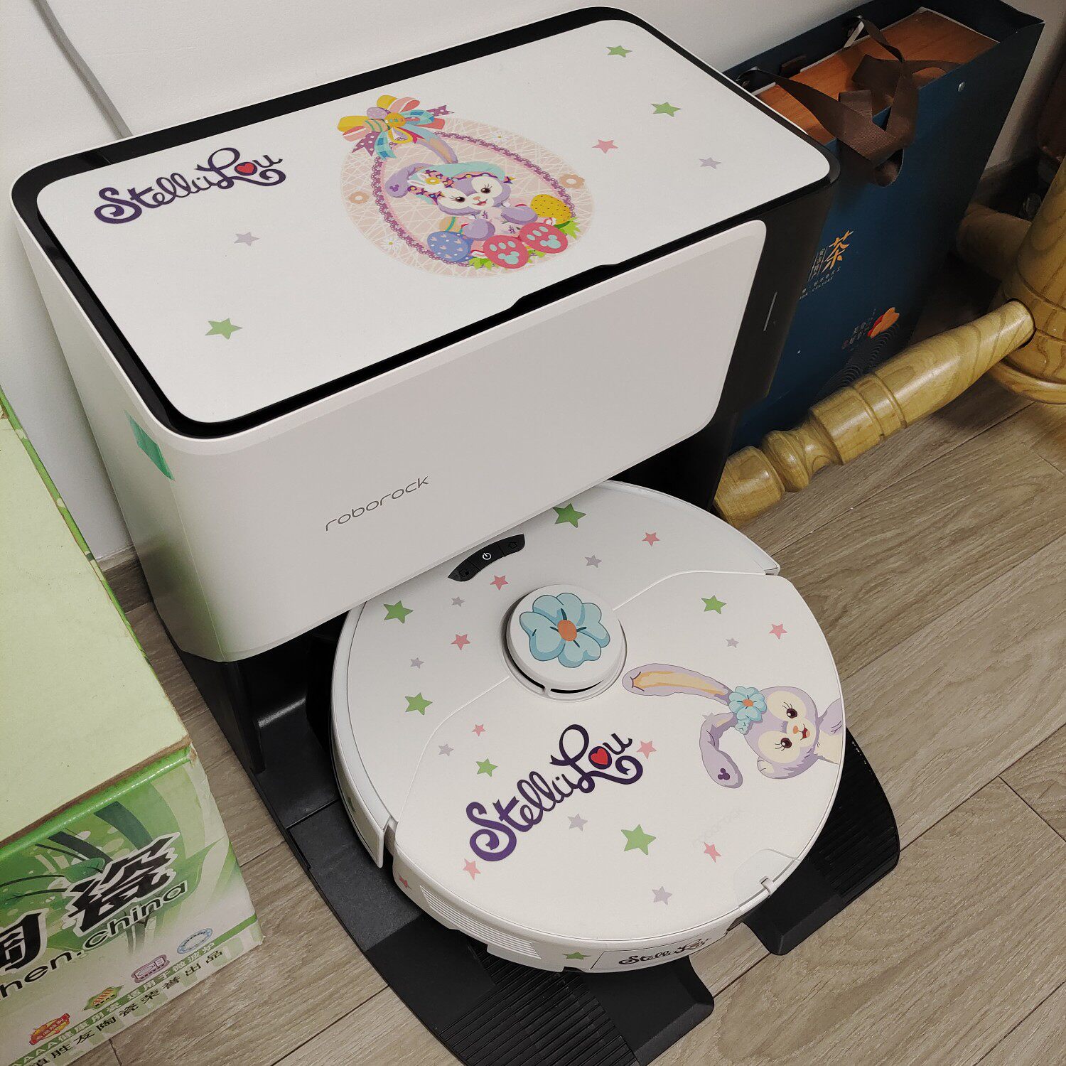 Stone self-cleaning sweeping robot G10 intelligent household full automatic sweeping and dust suction three-in-one body