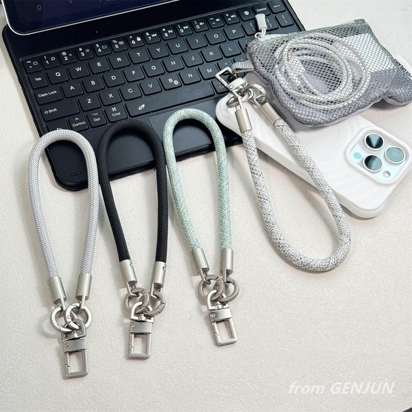 Miuスタイル スマホストラップ リストバンド メッシュ収納付き 小銭入れやカメラチャーム収納可能 アウトドア旅行用チェーン 紛失防止