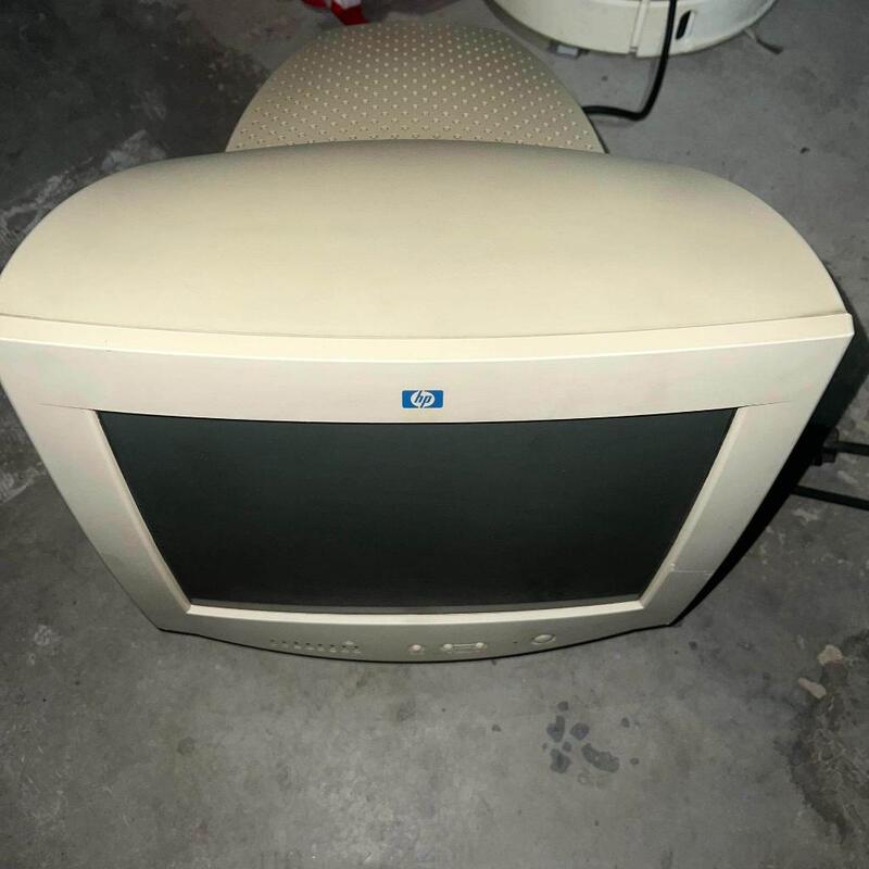 Negotiable Price for Non-Standard Hp Large-Screen Monitors