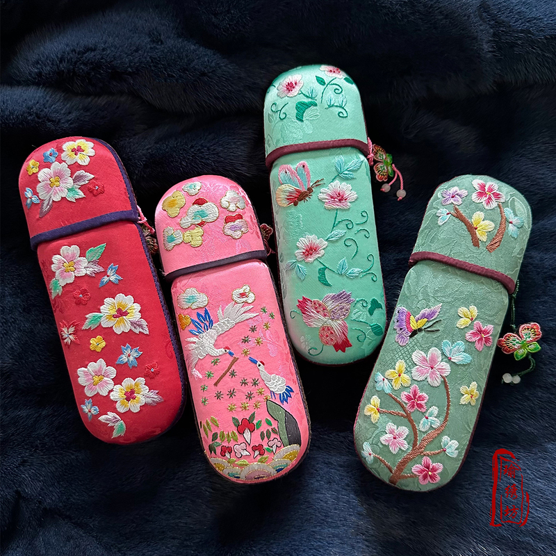 Yuxiu Workshop·Old Embroidery Purely Handmade Embroidery Multifunctional Eyeglass Case Creative Embroidery Vintage Storage Pen Case Classical Style
