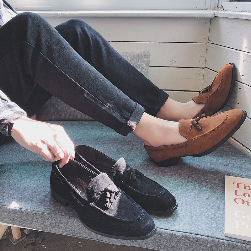 Men's retro tassel loafer shoes British frosted low-top pointed casual shoes men's Korean version of the lazy slip-on leather shoes