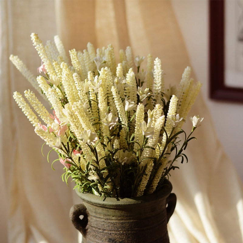 Graduation hand-held dry flower bouquet low-cost dog tail grass living room home decoration decoration pieces small fresh
