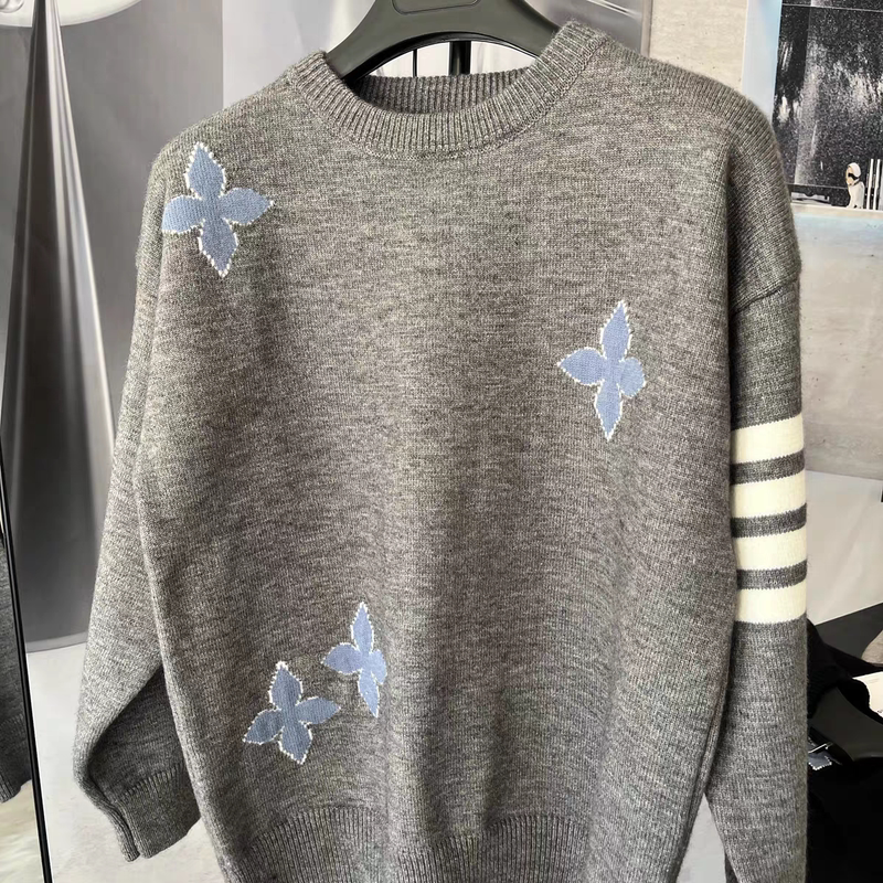 Light Luxury High-End Color-Block Striped Knit Sweater, New Spring and Autumn Trendy Brand Loose Casual Crew Neck Pullover Sweater Jacket Light Luxury High-End Color-Block Striped Knit Sweater, New Spring and Autumn Trendy Brand Loose Casual Crew Neck Pullover Sweater Jacket