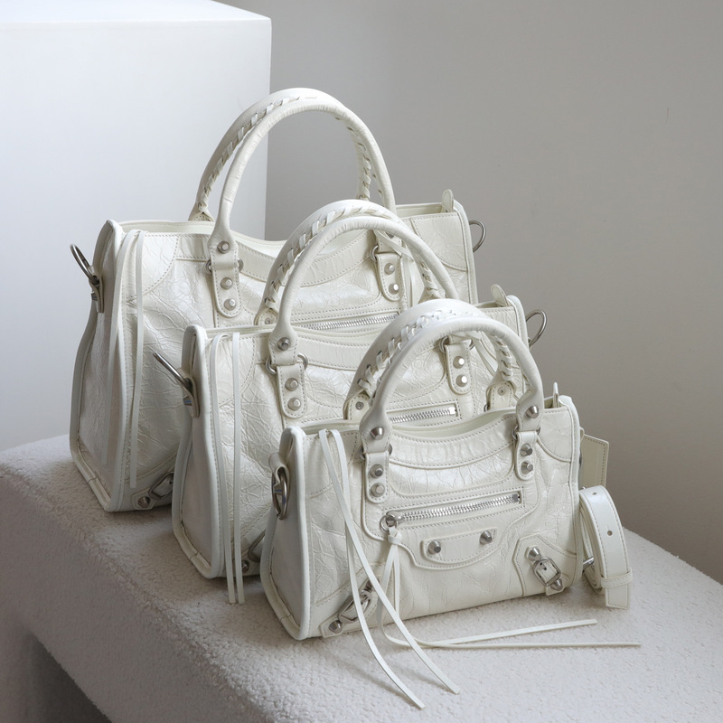2026 New Classic Lecity Motorcycle Bag, Stylish Studded Bag, First Layer Cowhide Leather Shoulder Crossbody Handbag
