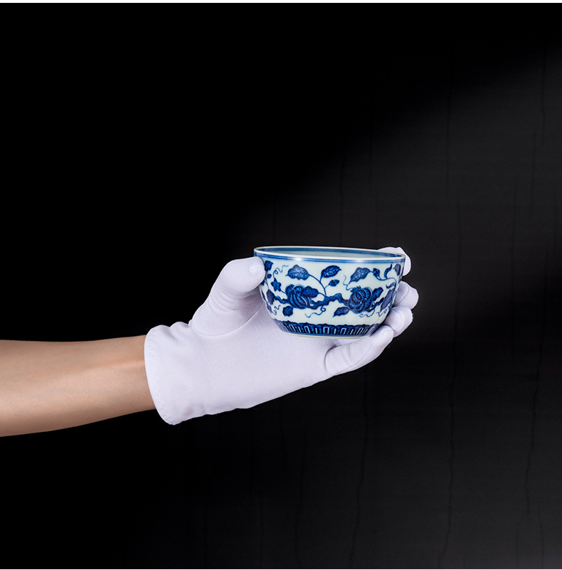 Jingdezhen maintain tea kungfu tea cup pure manual the flourishing of descendants of grain sample tea cup large master of blue and white porcelain cup