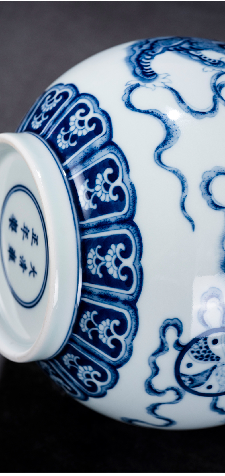 Jingdezhen blue and white porcelain vase kirin flask sitting room light of new Chinese style key-2 luxury furnishing articles antique porcelain porcelain