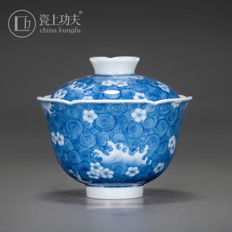 Kung fu tea set on the porcelain ceramic tureen pure manual three tureen jingdezhen blue and white porcelain cups in use