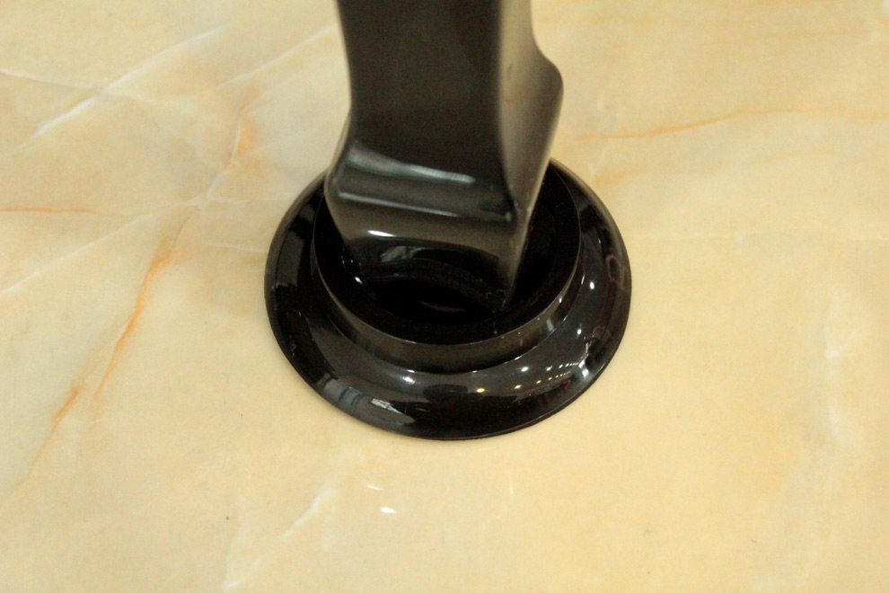 Piano anti-slip foot mat to protect the floor