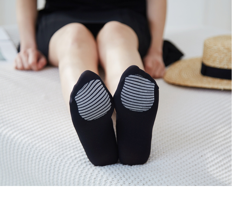 Mốt 2 đôi nhung ngắn đôi tất nữ mùa xuân và mùa hè mỏng màu thủy triều chống móc dày cotton đáy chống trượt - Vớ tất ngắn cổ