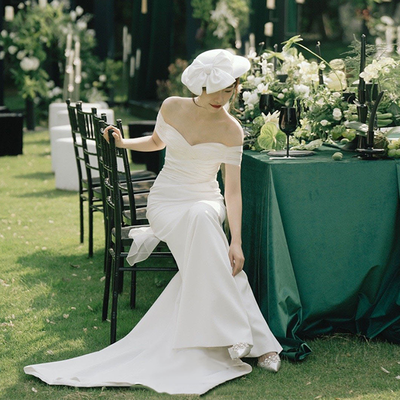 Korean-style light wedding dress bride super fairy forest outdoor lawn welcome to go out yarn sexy one-shoulder satin dress female