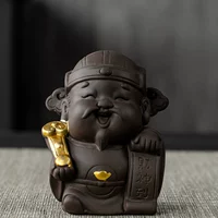 Черные и фиолетовые песчаные боги для домашних животных