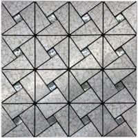 Треугольный серебряный цветок+белый бриллиант 30x30 см/кусок