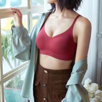 Eyes closed into jelly strip soft support soft glutinous Q elastic one piece type traceless glossy nude comfort latex underwear bra