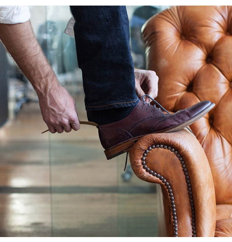 Izola-Shoes pull_02.jpg
