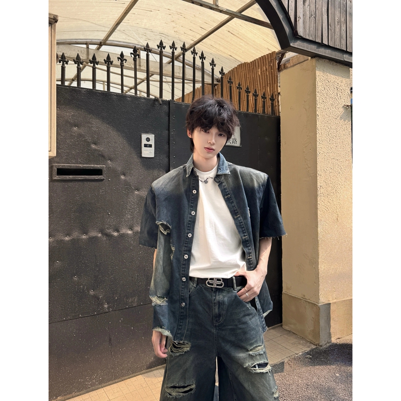 American Retro Street Style Niche Design Ripped Denim Shirt for Men, Summer Padded Shoulder Short-Sleeve Denim Top Jacket